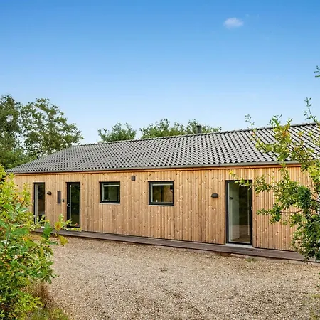 Liutulf - 350m To The Fjord By Interhome